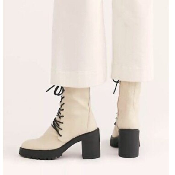 Free People Off-White Leather Moto Dylan Ankle Bootie Sz 39 Lace Up Goth Grunge - Picture 12 of 16